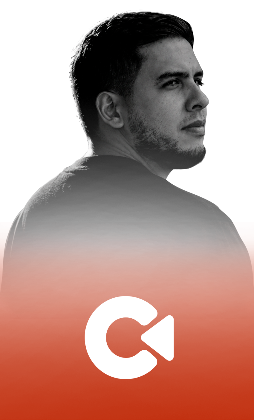 Lorenzo Cabrera, filmmaker y director creativo de CMEDIA
